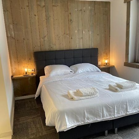 Prachtige Kamer In Centrum Brugge Met Badkamer ! Kültér fotó