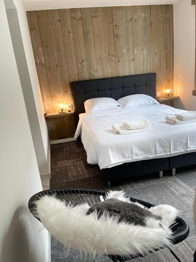 Prachtige Kamer In Centrum Brugge Met Badkamer ! Kültér fotó