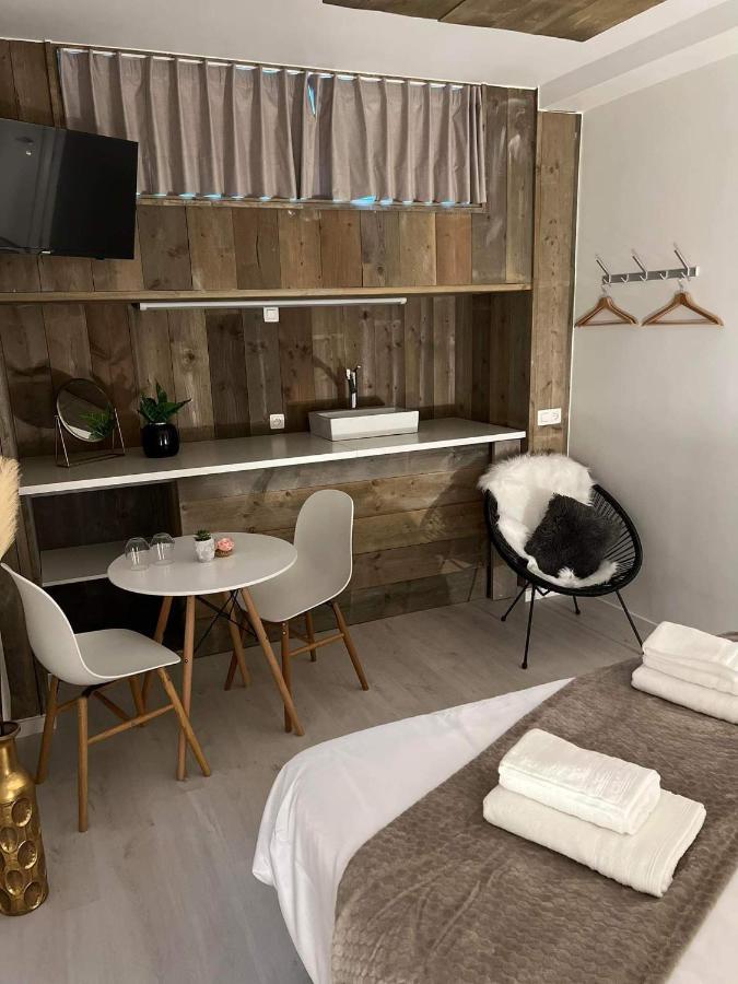 Prachtige Kamer In Centrum Brugge Met Badkamer ! Kültér fotó