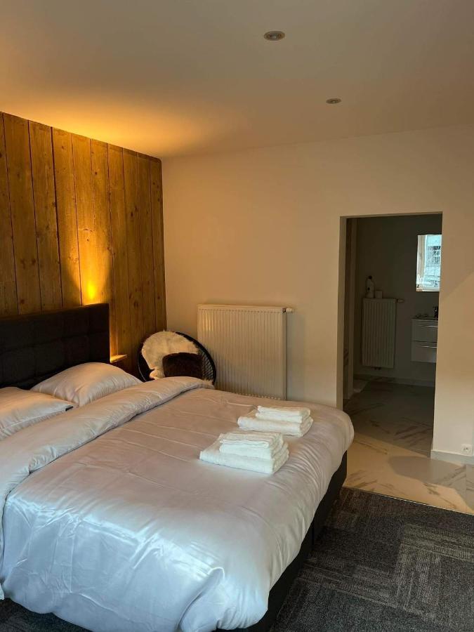 Prachtige Kamer In Centrum Brugge Met Badkamer ! Kültér fotó